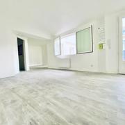 Rouen rive droite  CHU A vendre cet appartement duplex de 84 m2 avec trois chambres et un bureau neuf avec terrasse de 16 m2.