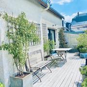 A vendre à accheter à BIHOREL , jouvenet  cette maison  ancienne très bien tenue avec vue dégagée , jardin et garage avec lingerie.