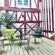 A vendre à acheter Rouen CHU SAINT HILAIRE , cet appartement triplex de charme pour 181 m2 avec terrasse patio à ciel ouvert.