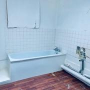 à vendre , à acheter Rouen rive droite appartement T2  avec grenier à aménager de 56 m2 en surface brut avec travaux .