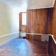 à vendre , à acheter Rouen rive droite appartement T2  avec grenier à aménager de 56 m2 en surface brut avec travaux .