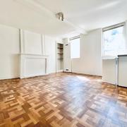 à vendre , à acheter Rouen rive droite CHU , Boulingrin studio de 22 m2  à remettre au gout du jour.