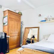 A vendre  Rouen au dessus de la gare rive droite cette maison de 75 m2 hab sur 200 m2 de terrain avec parking une voiture.