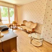A vendre Mont Saint Aignan résidentiel  Exceptionnel dans résidence au calme avec ascenseur et vue dégagée, cet appartement de 170 m2 avec séjour de 50 m² ,deux terrasses de 40 et 26 m² 
