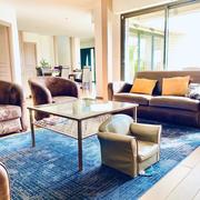 A vendre, à acheter à Mont Saint Aignan résidentiel, cette propriété de style contemporain de 200 m2  habitable sur un terrain plat et clos .