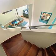 Original appartement duplex ,esprit contemporain, de 160 m2  habitable avec  2 parkings  et cave