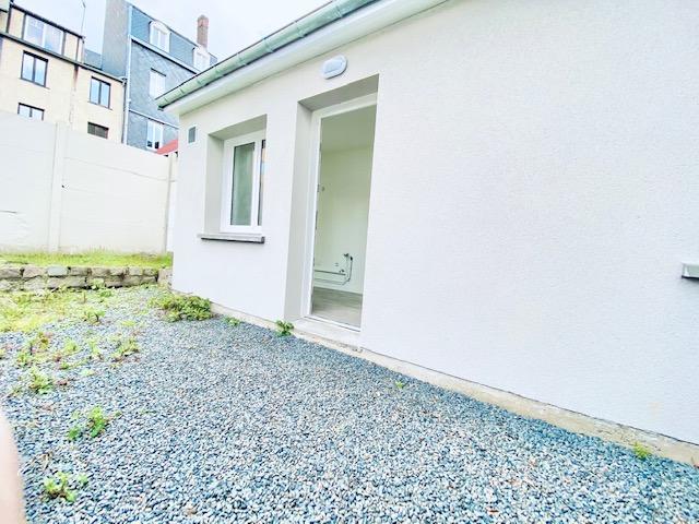 Rouen rive droite  CHU A vendre cette maison en copropriété neuve  de 48 m2 avec une chambre et un bureau et une terrasse de 25 m2.