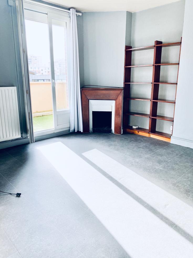 A vendre Rouen saint sever à vendre appartement T1 bis avec cave.