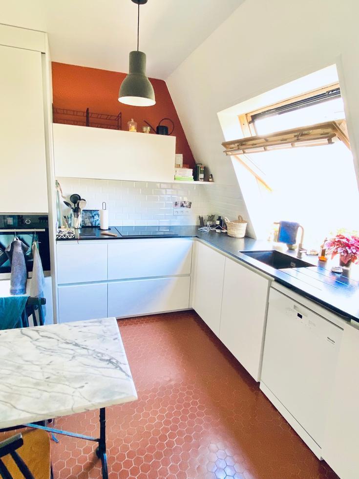 A vendre  à acheter Rouen  rive droite Saint Gervais cet appartement duplex  en très bon état de 75 m2 avec ascenseur , balcon,  parking protégé et cave.