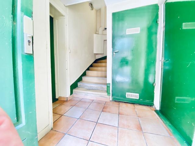 à vendre , à acheter Rouen rive droite CHU , Boulingrin appartement T2  avec grenier à aménager de 56 m2 en surface brut avec travaux  au dernier étage.