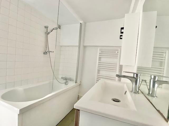 A vendre Rouen gare calme et ensoleillé, cet appartement T3 duplex .