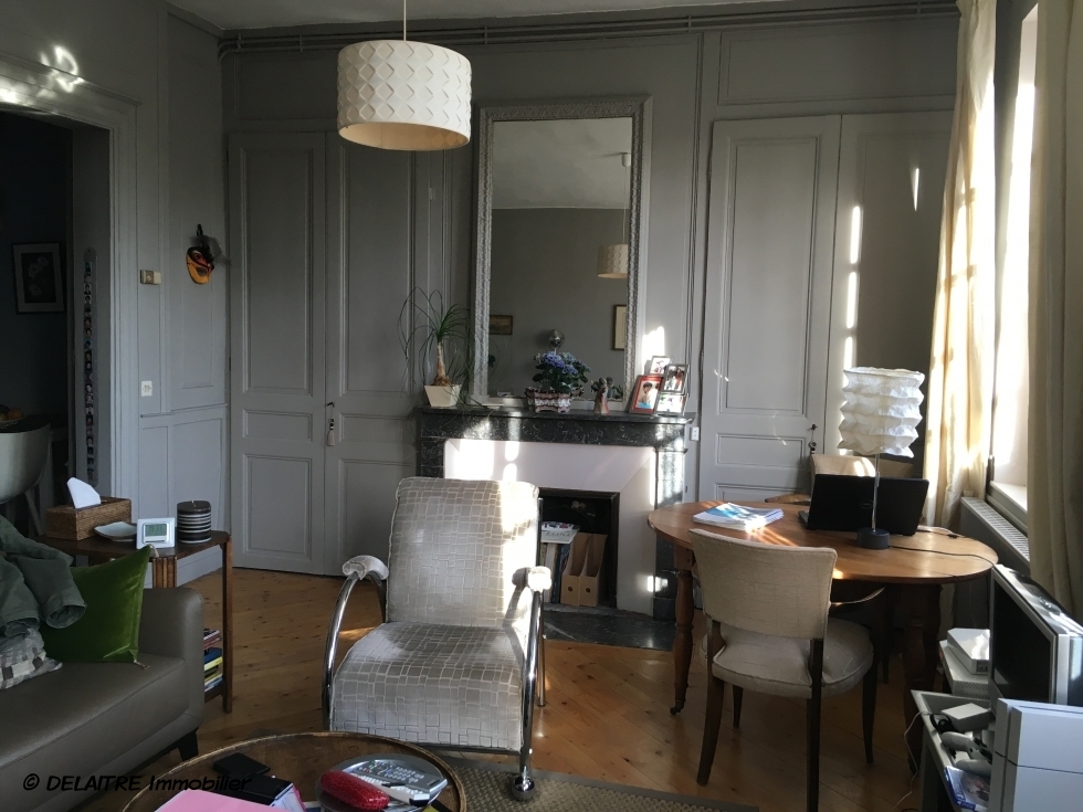 cet appartement à Rouen gare est à vendre . cet appartement duplex de charme de 69 m2 propose une entrée,un  coin repas,un salon, une cusine équipée, deux chambres et une  salle de bains avec wc.  Son Chauffage est  individuel, il est exposé  plein sud et au calme.  Son Prix  est proposé à 179000€ FAI TTC. 