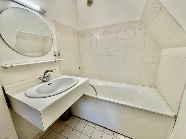 Les informations sur les risques auxquels ce bien est exposé sont disponibles sur le site Géorisques:   https://www.georisques.gouv.fr  DELAITRE IMMOBILIER  "LE CONSEIL SERIEUX"
