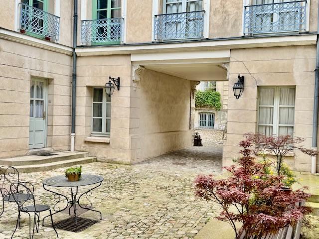 Les informations sur les risques auxquels ce bien est exposé sont disponibles sur le site Géorisques:   https://www.georisques.gouv.fr  DELAITRE IMMOBILIER  "LE CONSEIL SERIEUX"