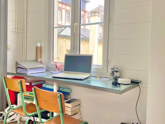 Original appartement duplex ,esprit contemporain, de 160 m2  habitable avec  2 parkings  et cave
